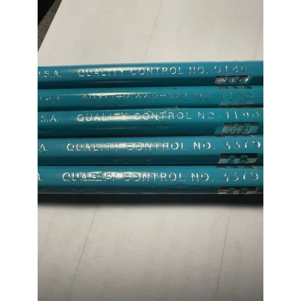 Berol Turquoise Drawing Pencil Lead 2B And 1 3B Made In USA 5 Vintage